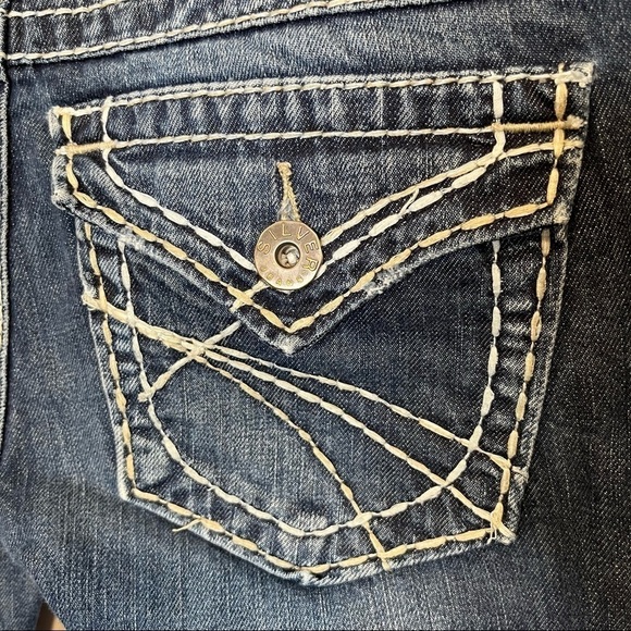 SILVER Jeans Pioneer Bootcut Size 27 Flap pockets - Picture 6 of 9
